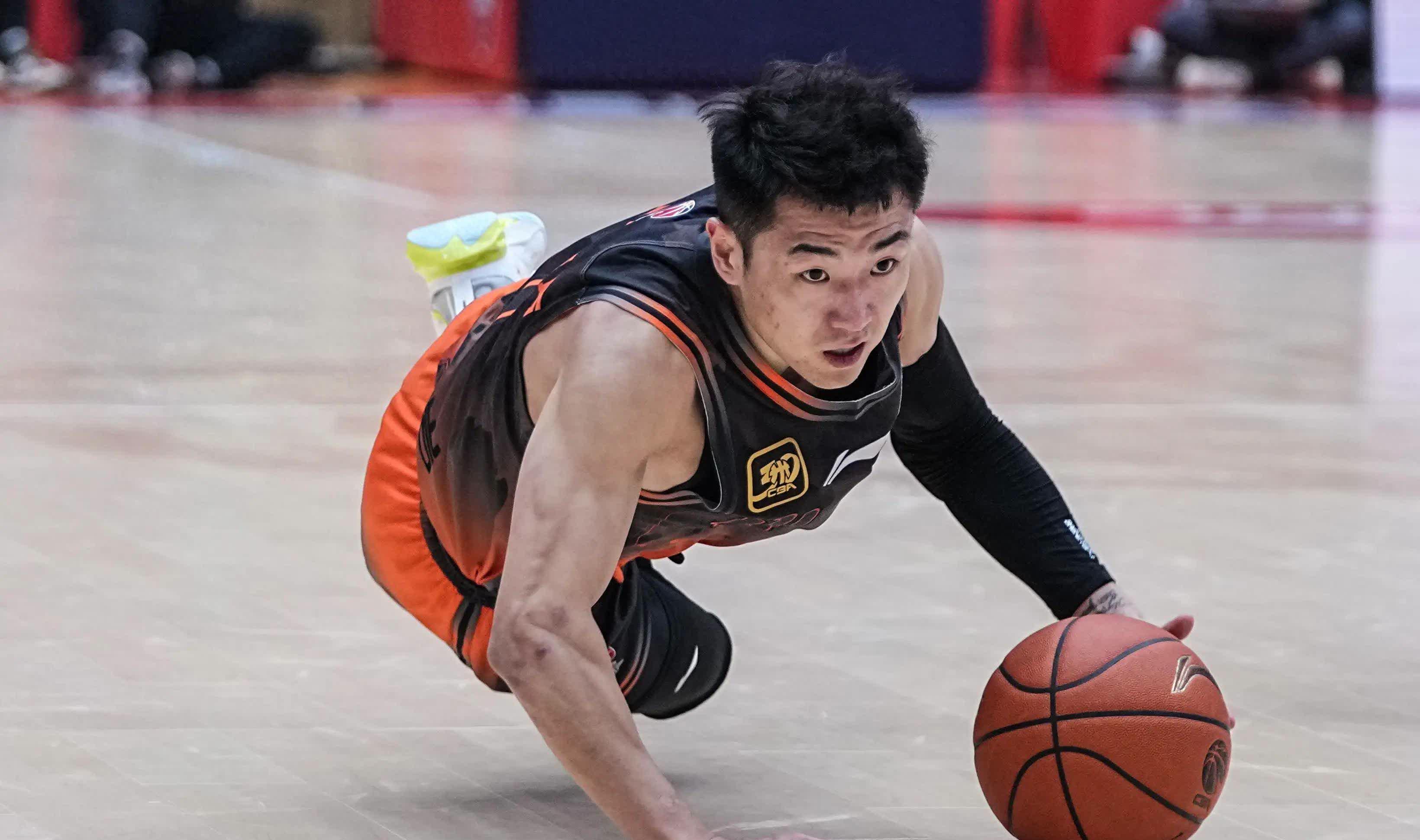 开云官网-吉林队轻取凯尔特人，高诗岩高光表现